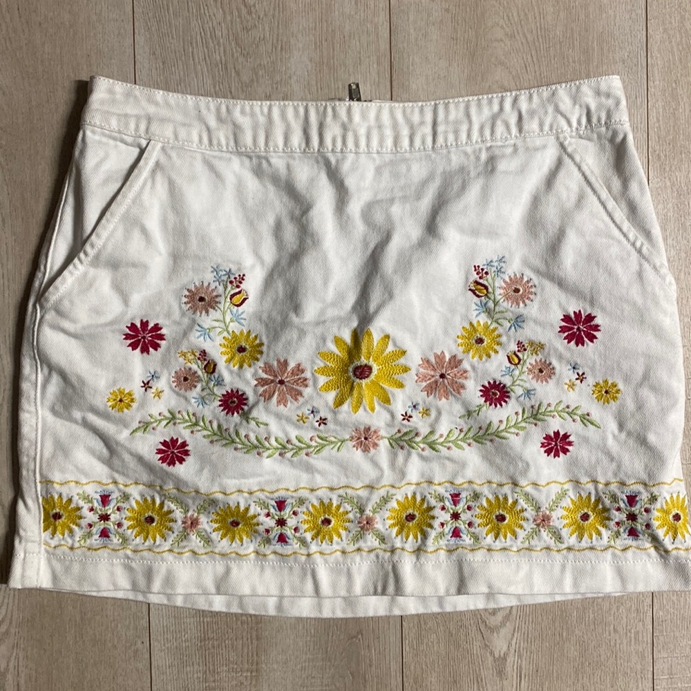 Forever 21 skirt🌻
